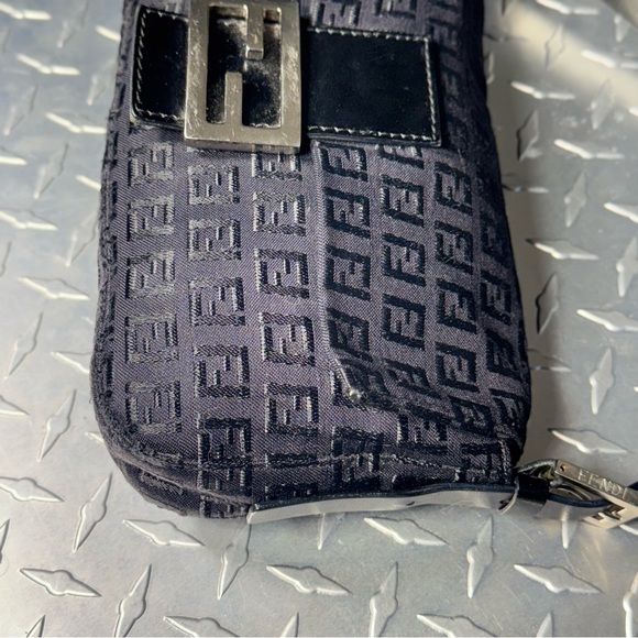 Fendi Vintage Zucchino Canvas Baguette Bag in Black - Picture 3 of 12